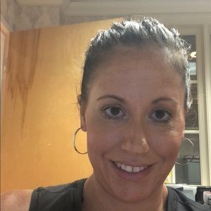 Meet your Posher, Marisa